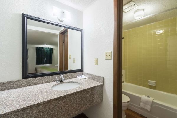 MOTEL 6 MATTOON IL (Magnet)